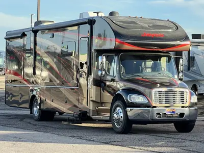 2018 Jayco Seneca exterior