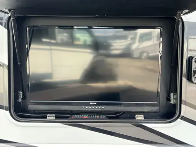 2022 Thor Motor Coach Omni photo 26