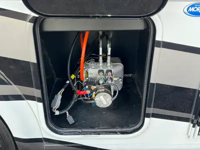 2022 Thor Motor Coach Omni photo 25
