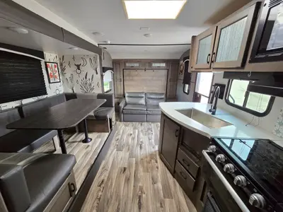 2023 Venture RV Sonic photo 3