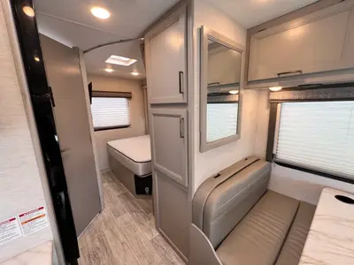 2025 Thor Motor Coach Chateau photo 15