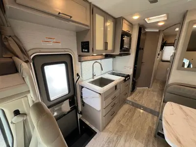 2025 Thor Motor Coach Chateau photo 6
