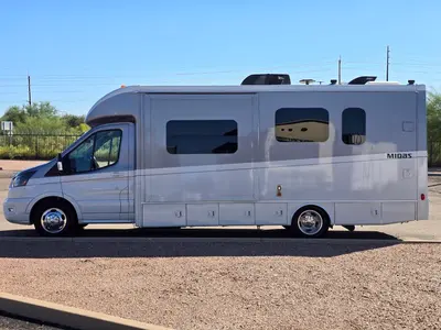 2023 Tiffin Motorhomes Midas photo 21