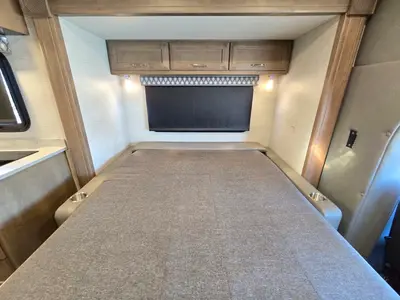 2023 Tiffin Motorhomes Midas photo 15