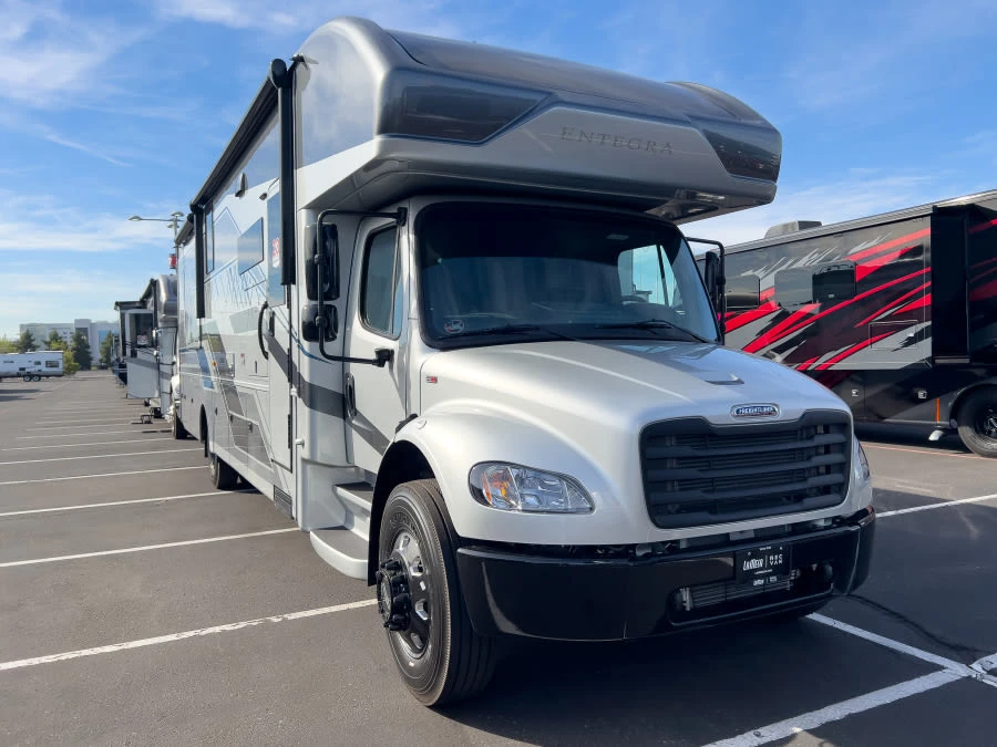 2026 Entegra Coach Accolade exterior
