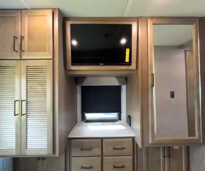 2026 Fleetwood Bounder photo 17
