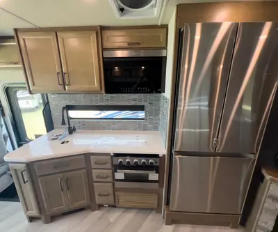 2026 Fleetwood Bounder photo 10