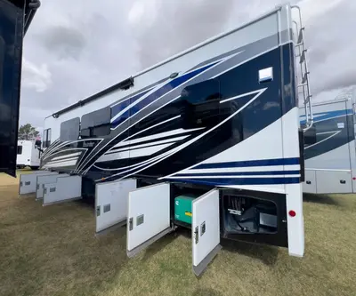 2026 Fleetwood Bounder photo 29