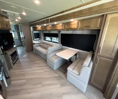 2026 Fleetwood Bounder photo 6