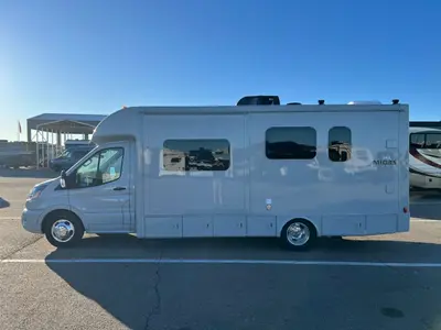 2026 Tiffin Motorhomes Midas photo 23