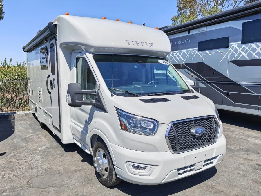 2026 Tiffin Motorhomes Midas exterior