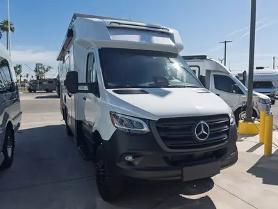 2026 Tiffin Motorhomes Open Trail exterior