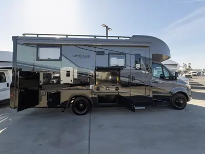 2026 Grand Design Lineage Series M photo 18