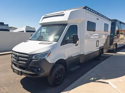2026 Tiffin Motorhomes Open Trail photo 26