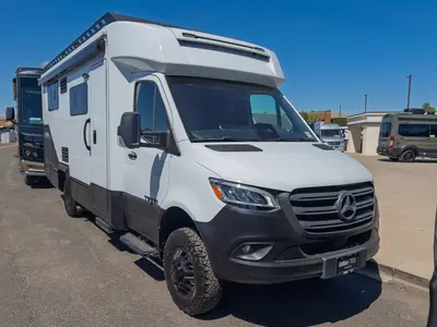 2026 Tiffin Motorhomes Open Trail exterior