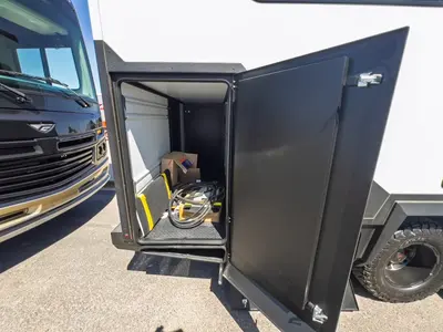 2026 Tiffin Motorhomes Open Trail photo 17