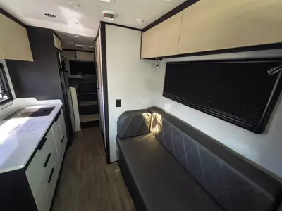 2026 Tiffin Motorhomes Open Trail photo 6