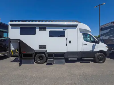 2026 Tiffin Motorhomes Open Trail photo 16