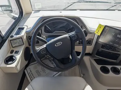 2027 Thor Motor Coach Windsport photo 3