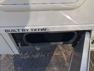 2026 Tiffin Motorhomes Midas photo 18
