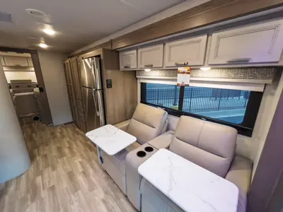 2026 Thor Motor Coach Omni Trail photo 7