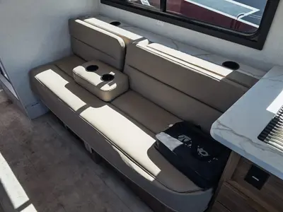 2027 Thor Motor Coach Chateau photo 11