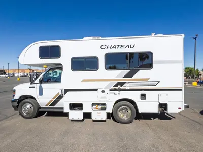 2027 Thor Motor Coach Chateau photo 23