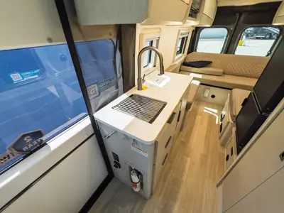 2027 Thor Motor Coach Tellaro photo 12