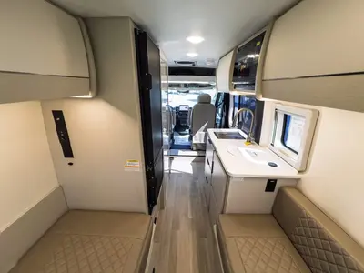 2027 Thor Motor Coach Tellaro photo 5