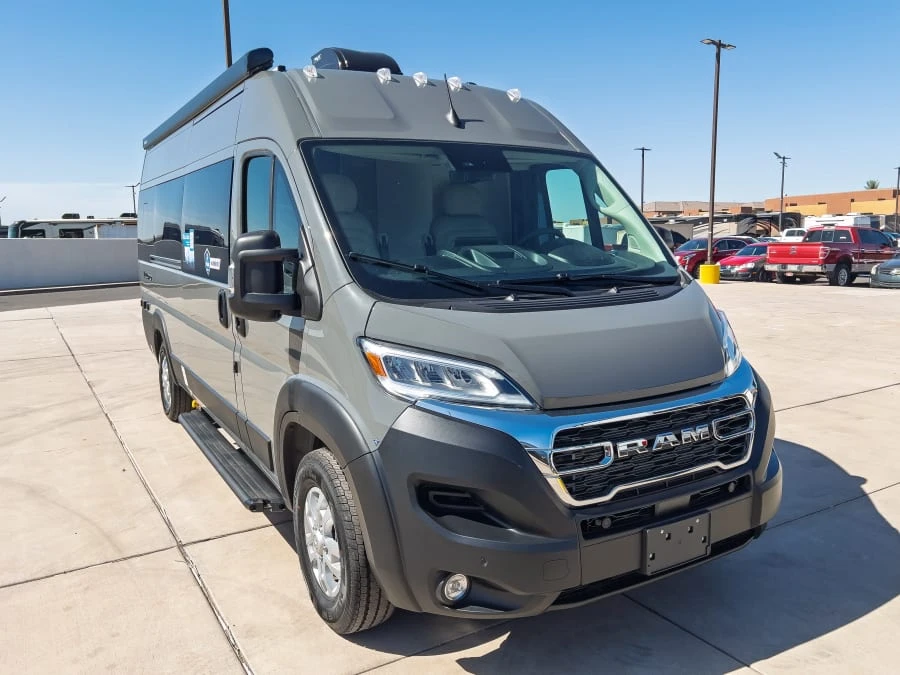 2027 Thor Motor Coach Tellaro exterior