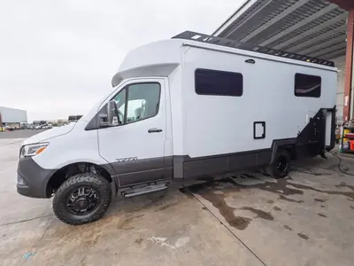 2026 Tiffin Motorhomes Open Trail photo 21