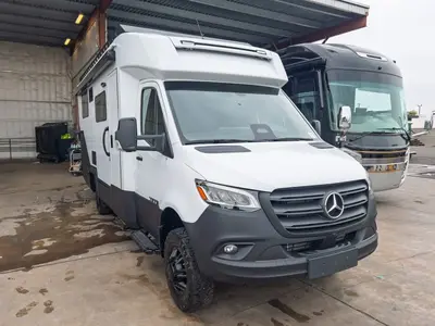 2026 Tiffin Motorhomes Open Trail exterior