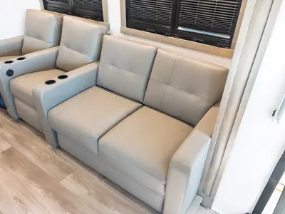2027 Entegra Coach Vision XL photo 8