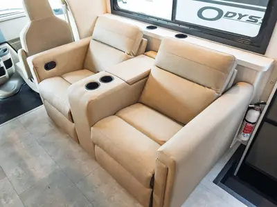 2027 Thor Motor Coach Chateau photo 10