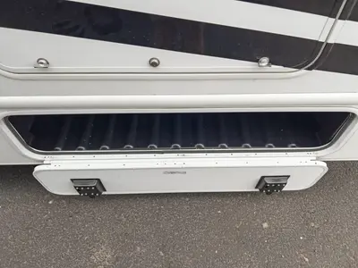 2027 Thor Motor Coach Chateau photo 23