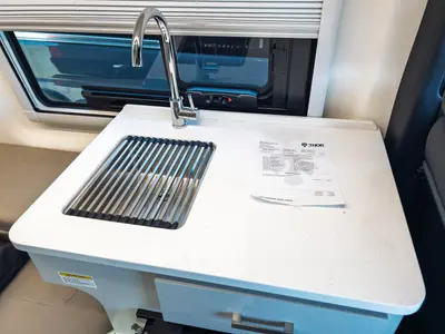 2027 Thor Motor Coach Sanctuary photo 8