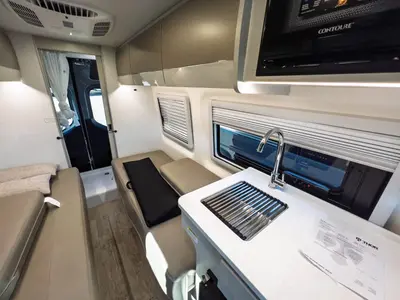2027 Thor Motor Coach Sanctuary photo 7