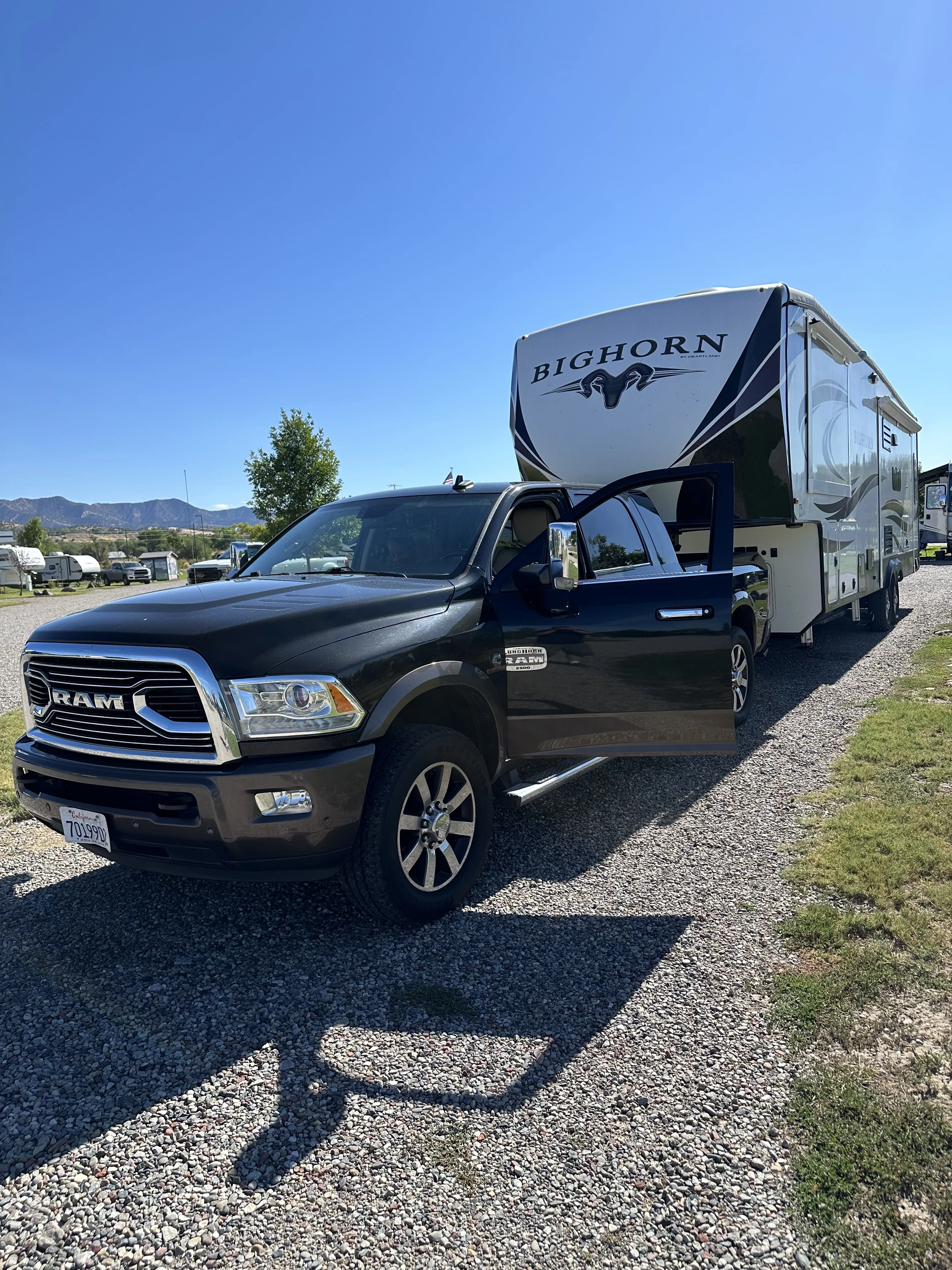 2018 HEARTLAND BIGHORN exterior
