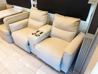 2026 Tiffin Motorhomes Allegro BAY photo 8