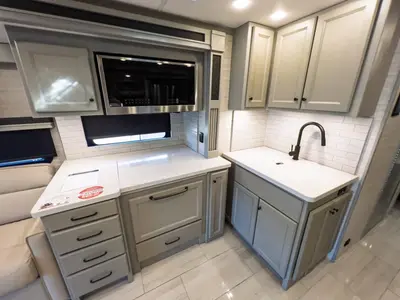 2026 Tiffin Motorhomes Allegro BAY photo 12