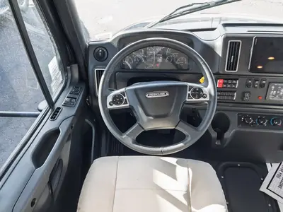 2026 Tiffin Motorhomes Allegro BAY photo 3