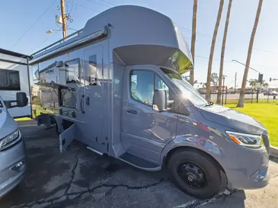 2027 Grand Design Lineage Series M photo 18