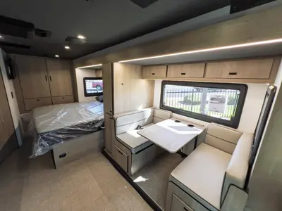 2027 Grand Design Lineage Series M photo 7