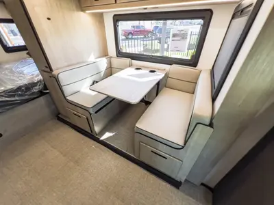 2027 Grand Design Lineage Series M photo 8