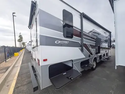 2027 Entegra Coach Odyssey photo 19