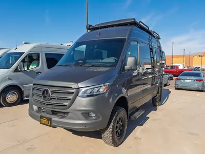 2026 Storyteller Overland Darkmode photo 19