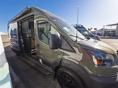 2027 Thor Motor Coach Talavera photo 17
