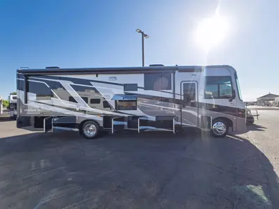 2027 Entegra Coach Vision XL photo 21