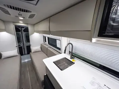 2027 Thor Motor Coach Tellaro photo 7