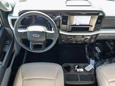 2027 Thor Motor Coach Omni photo 2